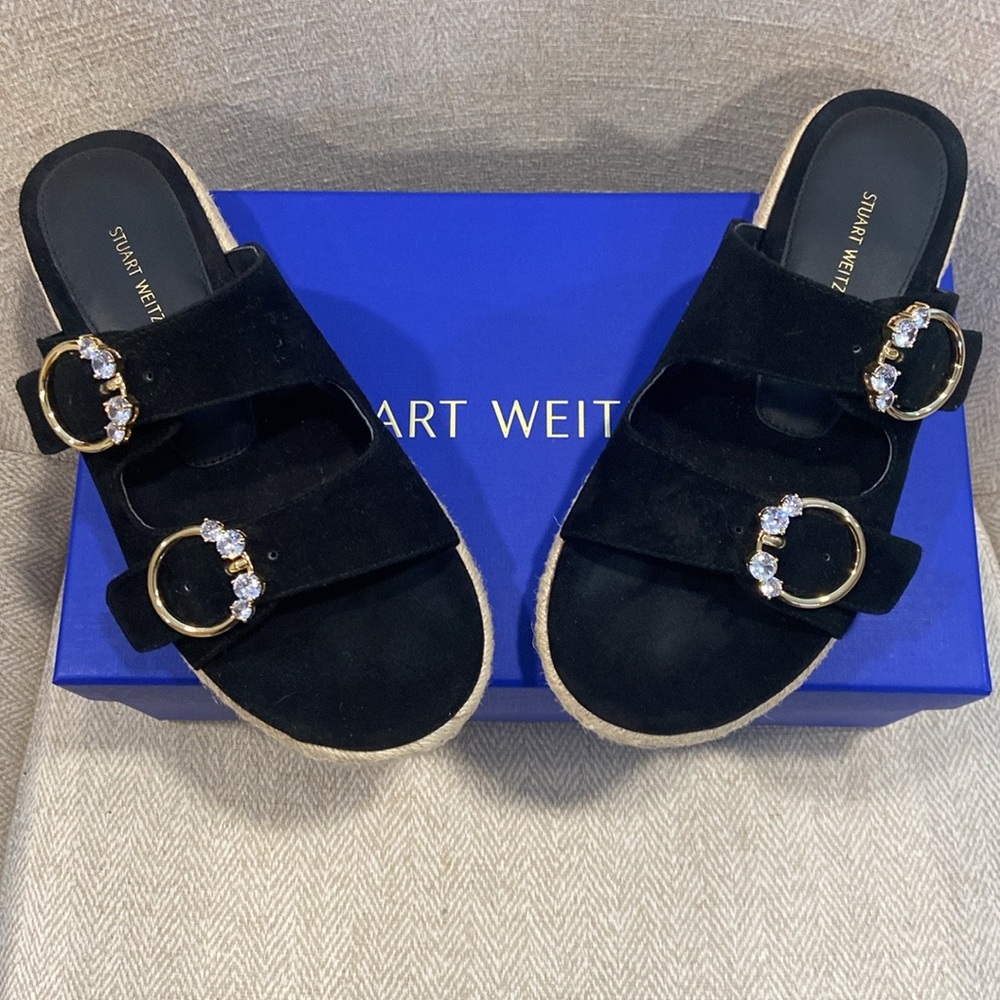 Stuart Weitzman CRYST ESRL FLT SLD
Size 5.5